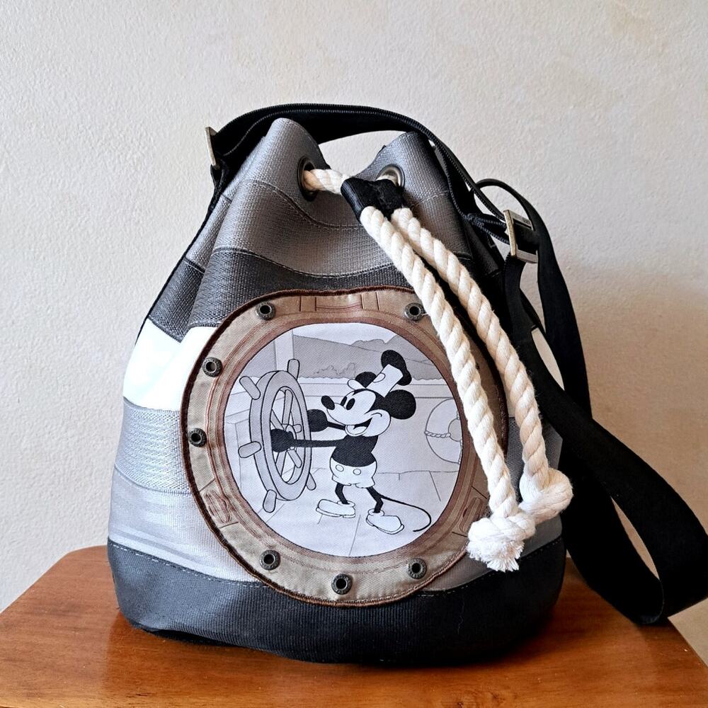 HARVEYS Disney Steamboat Willie Berkeley Bucket Bag Seatbelt Tote Rare Grey